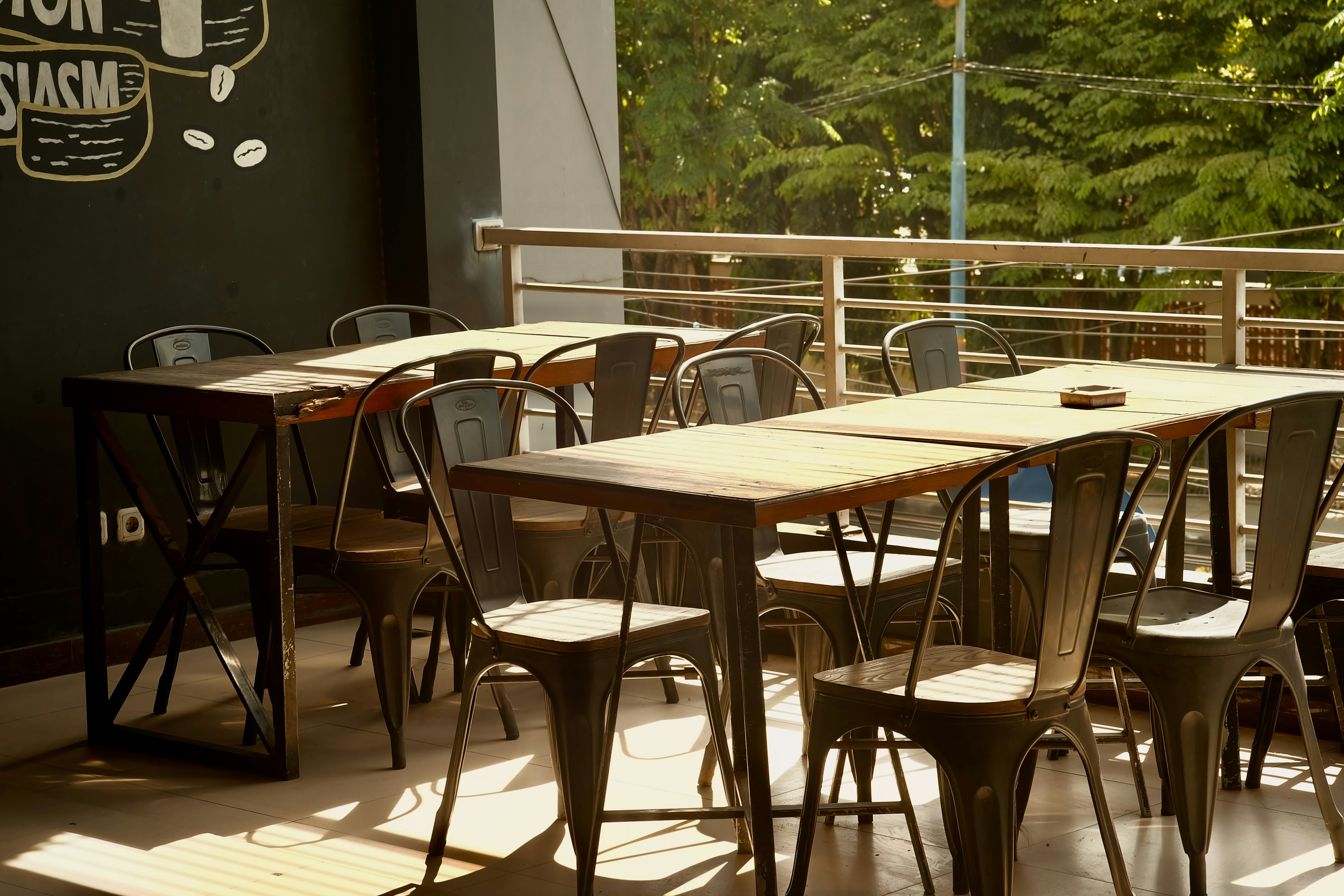 Terraza de BeerHouse en Teques