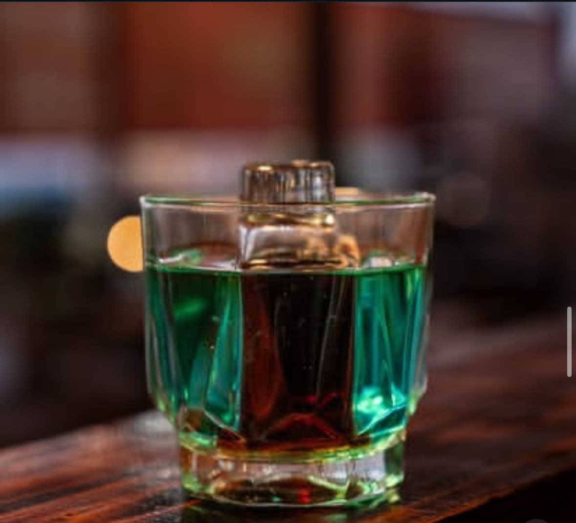 Publicación de Instagram: Grupo de amigos disfrutando en BeerHouse